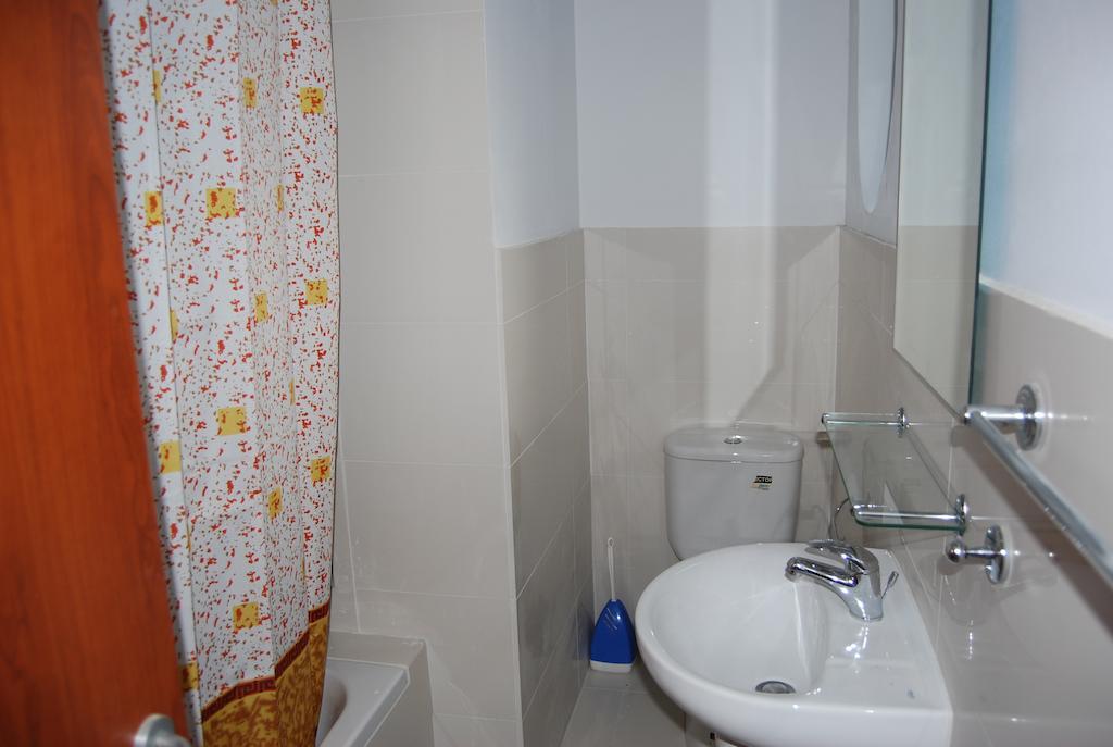 Alex Residence Lárnaka Szoba fotó